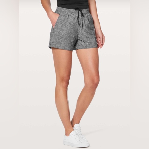 Lululemon Spring Break Away Short *4-way Stretch 3"- Heather Lux Multi Black/ 6 - Picture 1 of 9